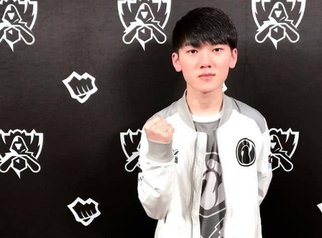 关于足球战 关于足球战