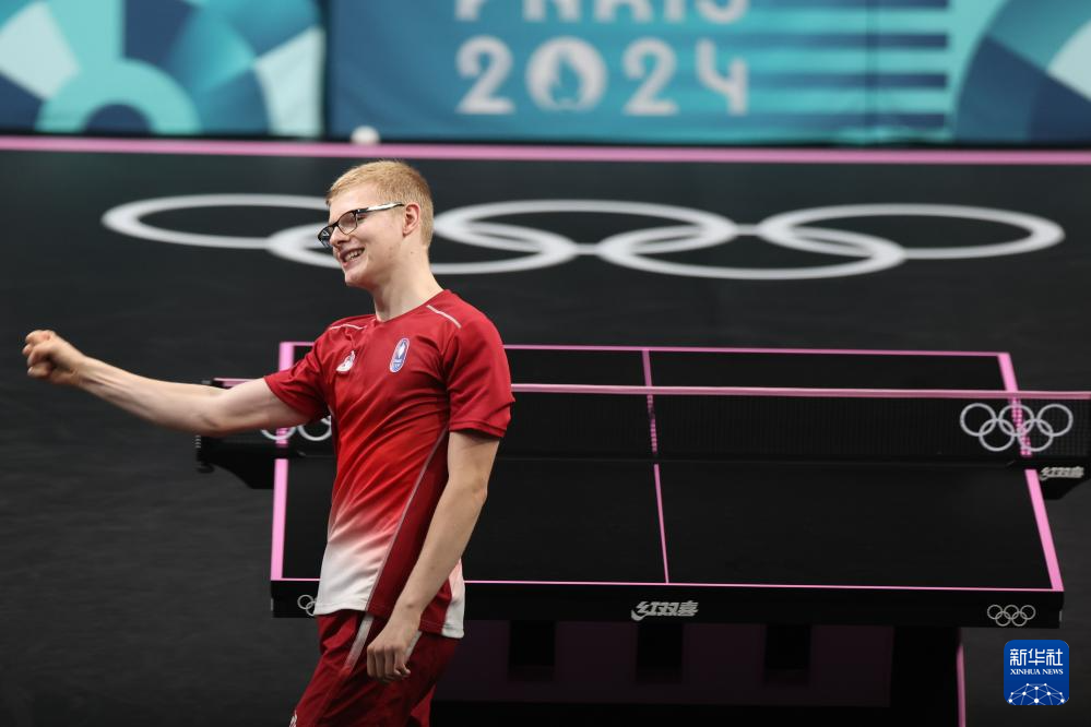 吕迪格解围 吕迪格解围