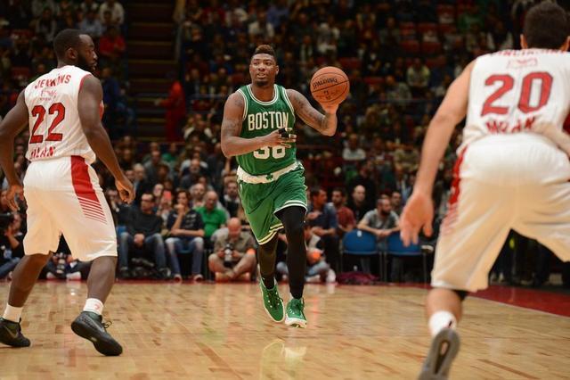 得十分老练 得十分老练