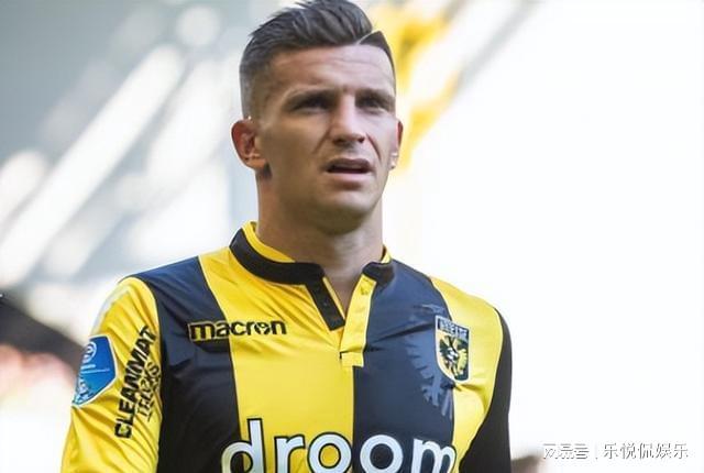 部分球包中 部分球包中